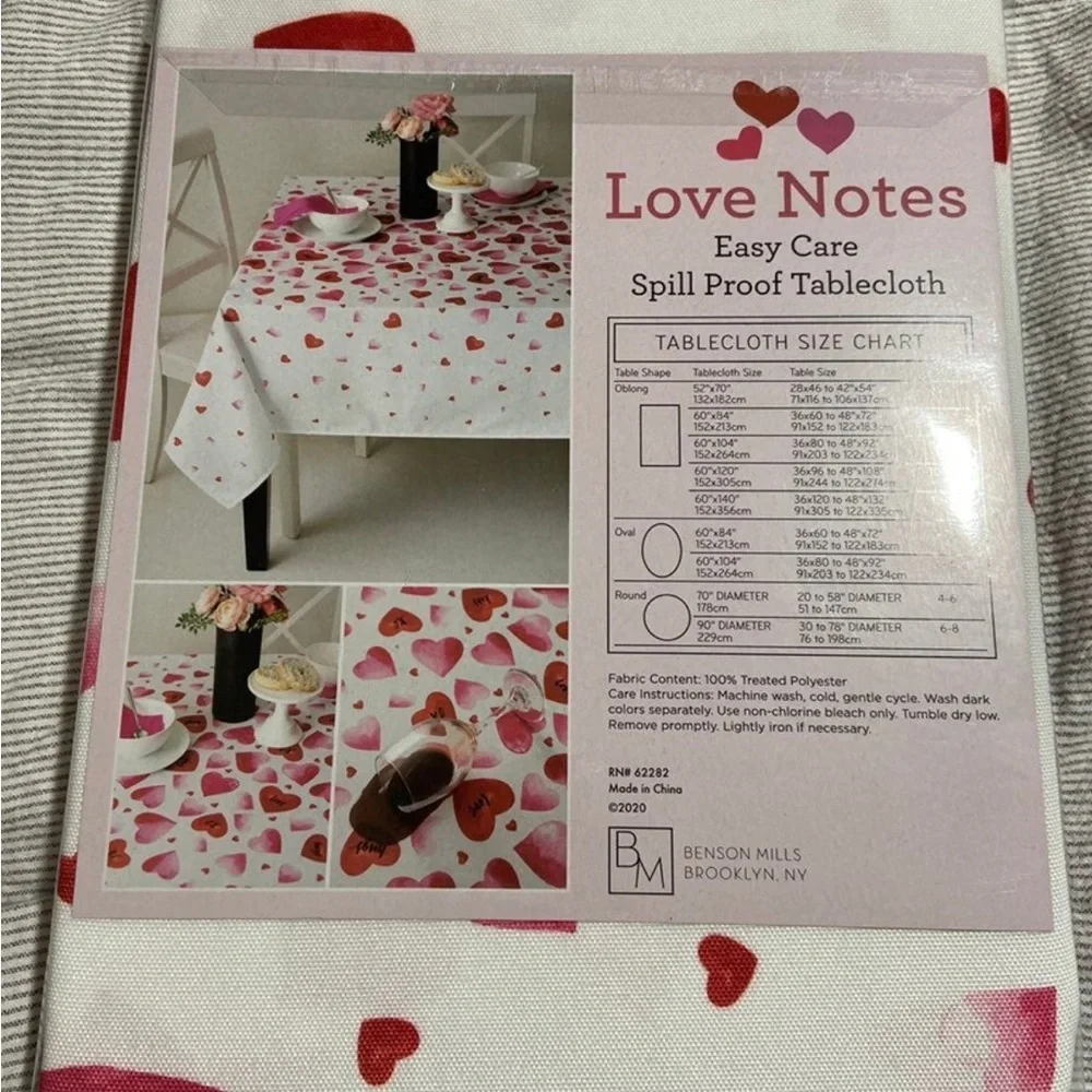 Love Notes 60X120 OBLONG TABLECLOTH ♥️